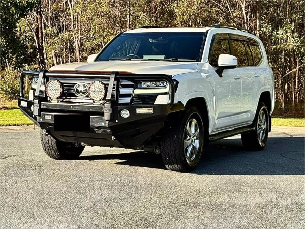 2022 Toyota Landcruiser FJA300R VX image