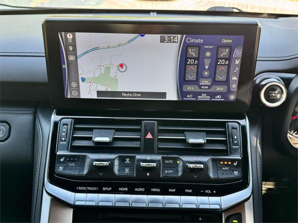 2022 Toyota Landcruiser FJA300R VX image