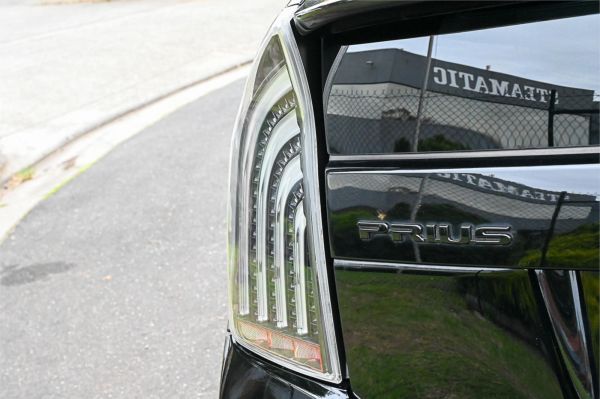 2015 Toyota Prius Liftback ZVW30R MY12 image