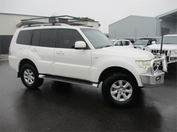 2010 Mitsubishi Pajero Wagon NT MY10 GLS image