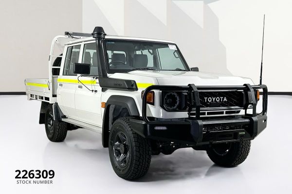 2025 Toyota Landcruiser GDJL79R GXL image