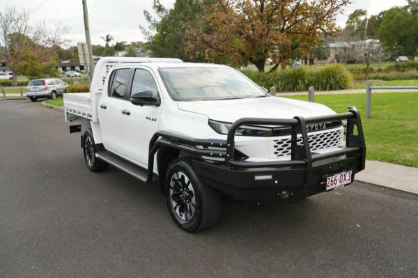 2025 Toyota Hilux GUN227R SR5 image