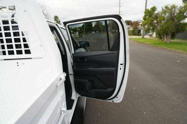 2025 Toyota Hilux GUN227R SR5 image
