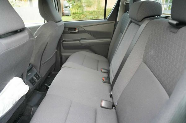 2025 Toyota Hilux GUN227R SR5 image