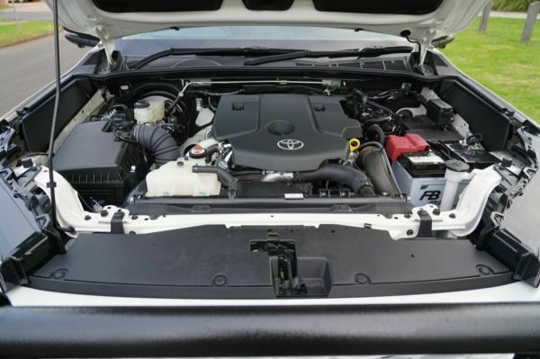 2025 Toyota Hilux GUN227R SR5 image