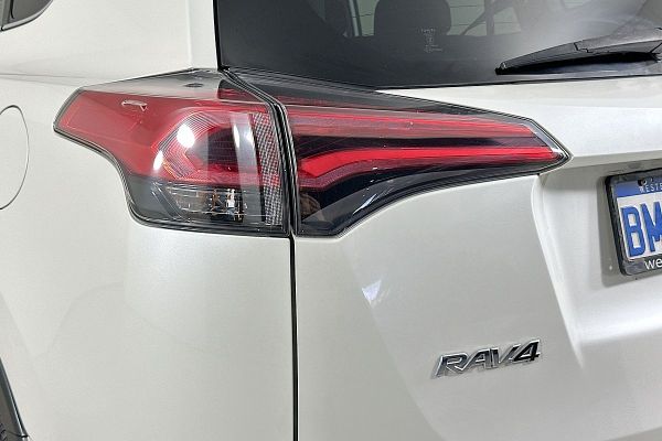 2018 Toyota RAV4 GXL (4x4) ASA44R MY18 image