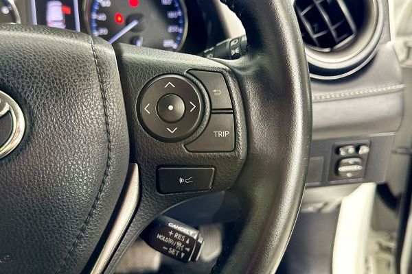 2018 Toyota RAV4 GXL (4x4) ASA44R MY18 image