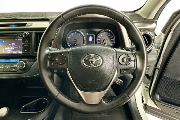 2018 Toyota RAV4 GXL (4x4) ASA44R MY18 image