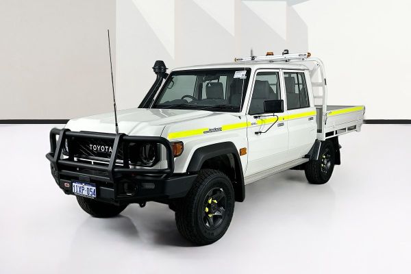 2025 Toyota Landcruiser GDJL79R GXL image
