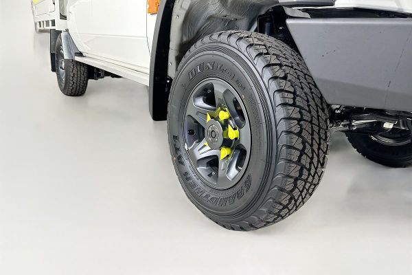 2025 Toyota Landcruiser GDJL79R GXL image