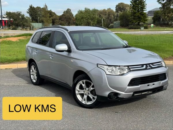 2013 Mitsubishi Outlander Wagon ZJ MY14 ES image