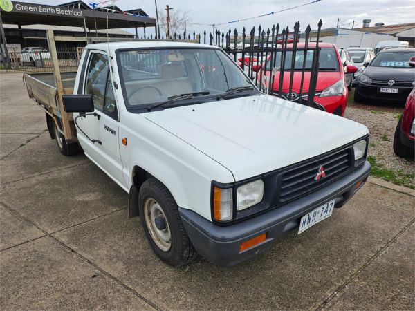1993 Mitsubishi Triton Cab Chassis MJ Standard image