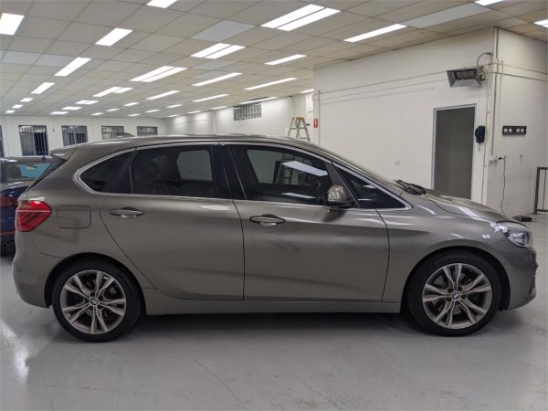 2015 BMW 2 Series Hatchback F45 225i Sport Line image