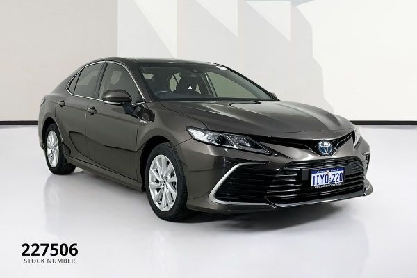 2024 Toyota Camry AXVH70R Ascent image