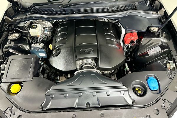 2016 Holden COMMODORE SS-V REDLINE VF II image