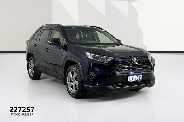2019 Toyota RAV4 MXAA52R GXL image