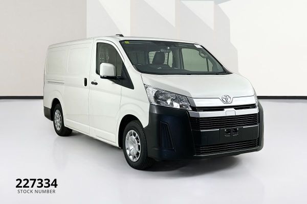2020 Toyota Hiace   image