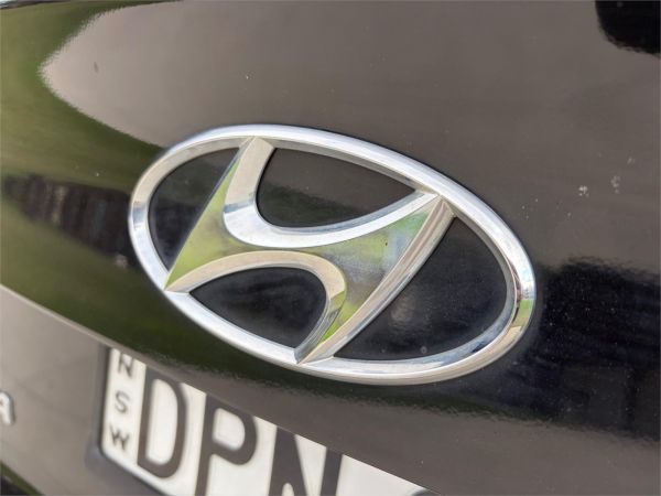 2017 Hyundai Elantra Sedan AD MY17 Active image