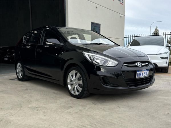 2017 Hyundai Accent Hatchback RB5 MY17 Sport image