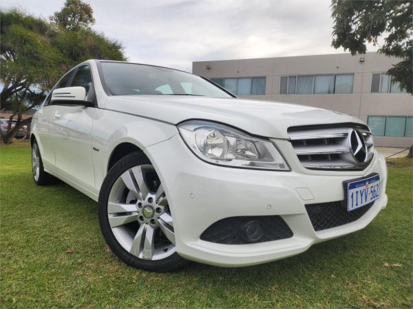 2011 MERCEDES-BENZ C200 4D SEDAN W204 MY10 UPGRADE CGI image