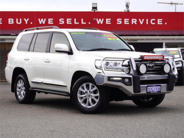 2019 Toyota Landcruiser VDJ200R Sahara image