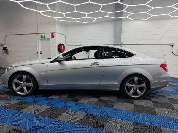 2011 Mercedes-Benz C-Class Coupe C204 C250 CDI BlueEFFICIENCY image