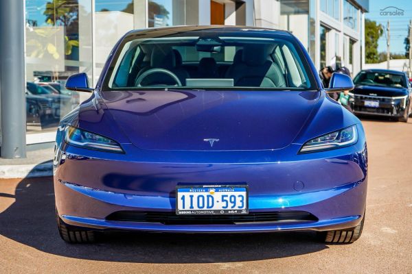 2025 Tesla Model 3 image