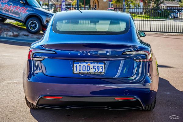 2025 Tesla Model 3 image
