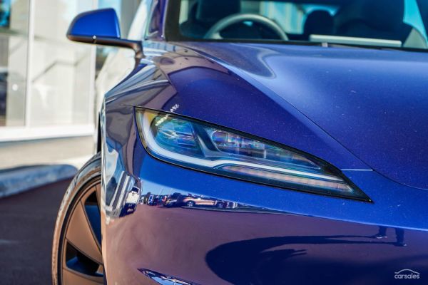 2025 Tesla Model 3 image