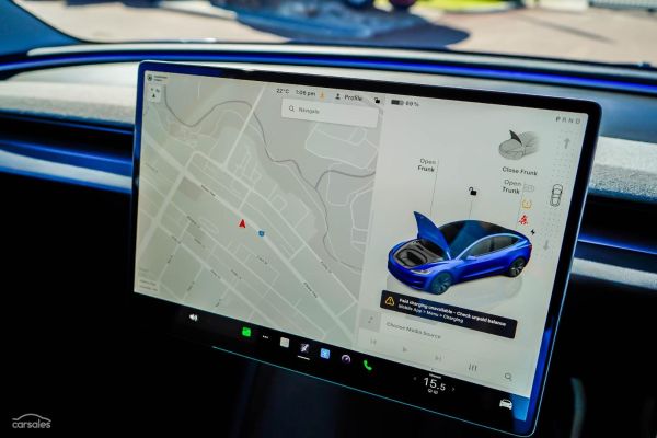 2025 Tesla Model 3 image