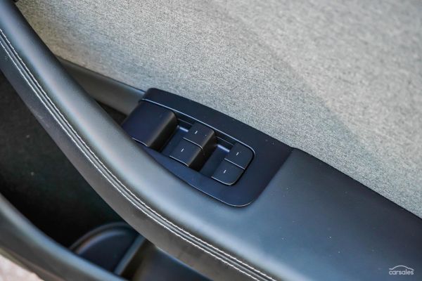 2025 Tesla Model 3 image