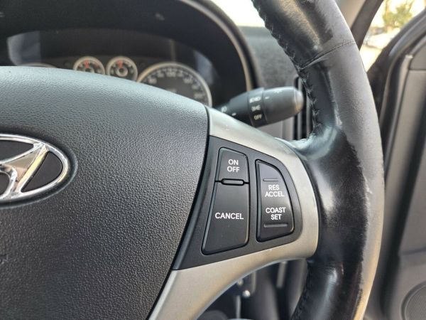 2008 Hyundai i30 FD MY09 SLX Grey 5 Speed Manual Hatchback image