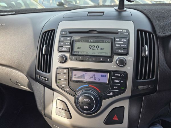 2008 Hyundai i30 FD MY09 SLX Grey 5 Speed Manual Hatchback image