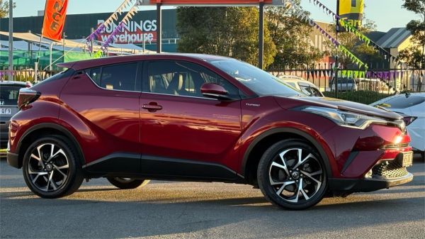 2017 Toyota C-HR Wagon NGX10R Koba image