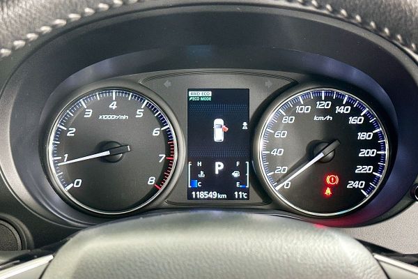 2018 Mitsubishi OUTLANDER ES 7 SEAT (AWD) ZL MY19 image