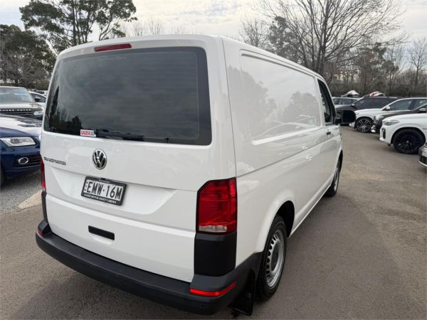 2021 Volkswagen Transporter T6 TDI340 image