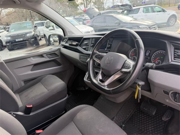 2021 Volkswagen Transporter T6 TDI340 image