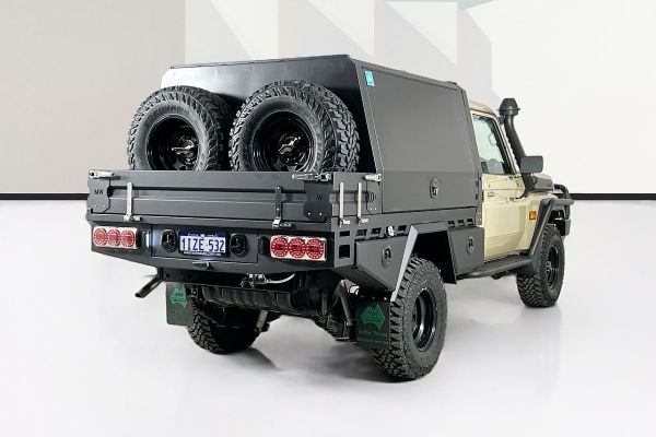 2025 Toyota Landcruiser VDJL79R GXL image
