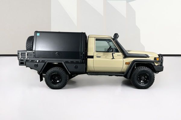 2025 Toyota Landcruiser VDJL79R GXL image