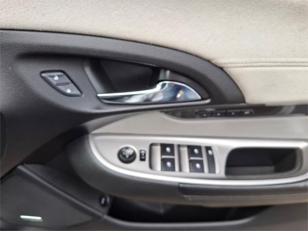 2013 Holden Calais Sedan VF MY14 V image