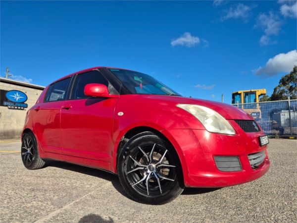 2010 Suzuki Swift Hatchback RS415 image