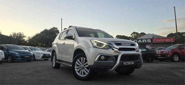 2017 ISUZU MU-X 4D WAGON UC MY17 LS-T (4x2) image