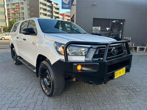 2021 TOYOTA HILUX DOUBLE CAB P/UP GUN136R FACELIFT SR HI-RIDER image