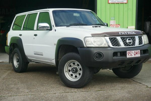 2009 Nissan Patrol GU 6 MY08 DX White 5 Speed Manual Wagon image