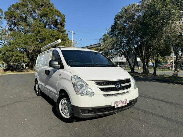 2014 Hyundai iLOAD TQ2-V MY14 White 6 Speed Manual Van image
