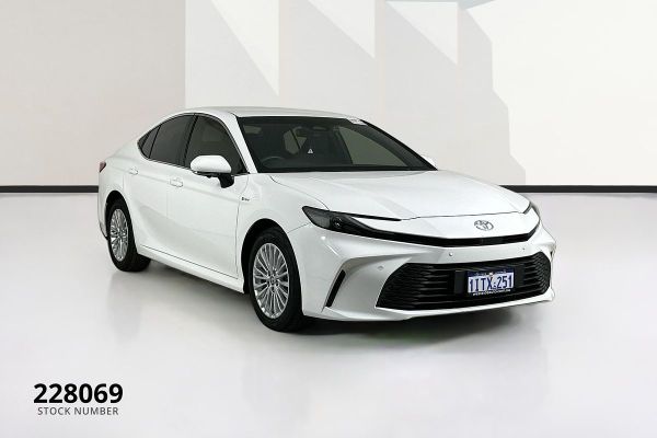 2025 Toyota Camry AXVH80R Ascent image