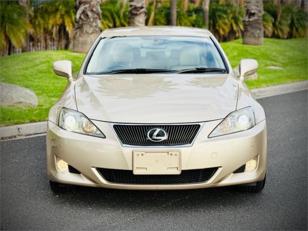 2005 Lexus IS Sedan GSE21 IS350 Version L image