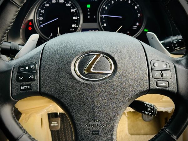 2005 Lexus IS Sedan GSE21 IS350 Version L image