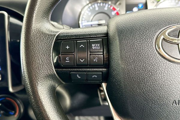 2022 Toyota Hilux GUN126R SR image