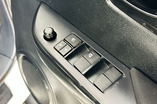 2022 Toyota Hilux GUN126R SR image